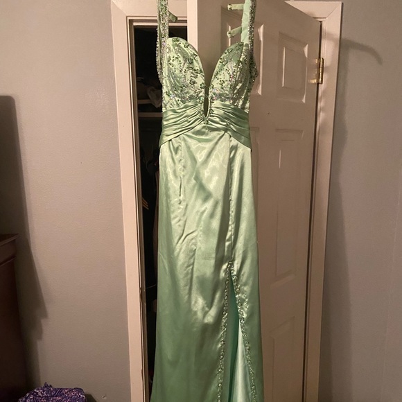 Prom - Picture 1 of 1